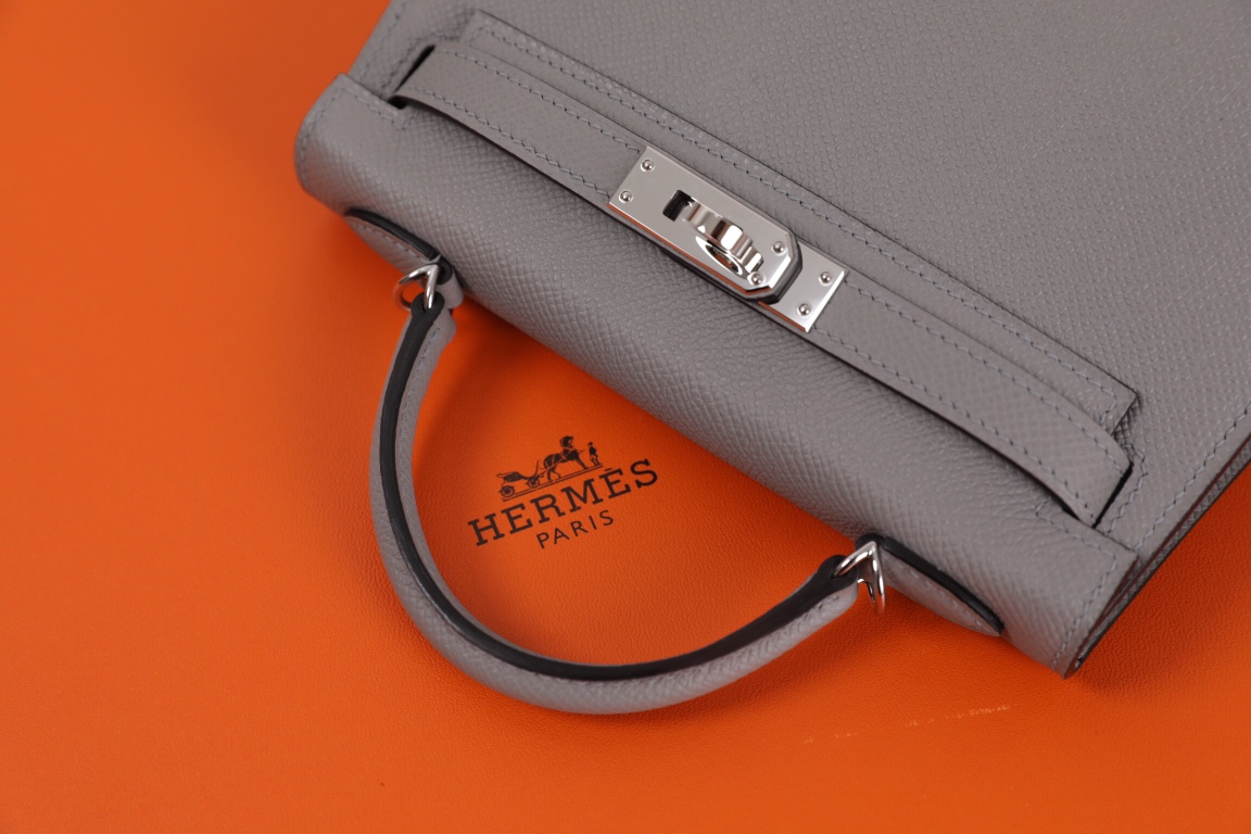 에르메스 미니 켈리백 그레이 은장 앱송